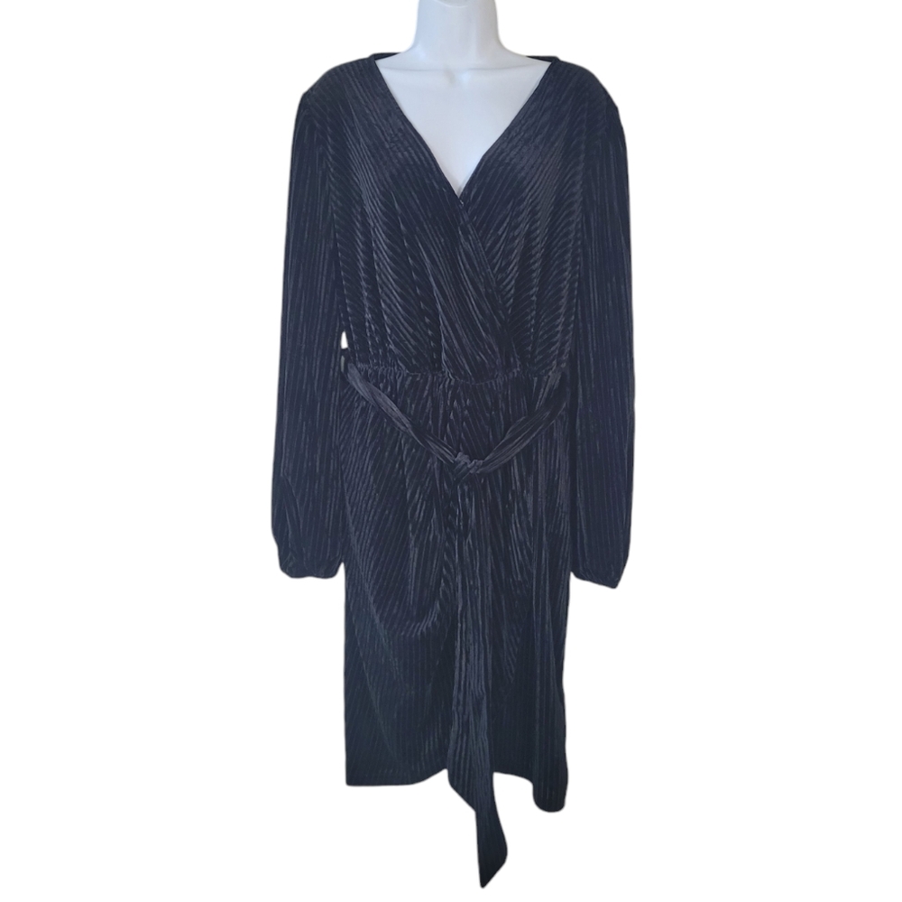 IN'VOLAND Black Ribbed Faux Wrap Velvet Dress Size 16W